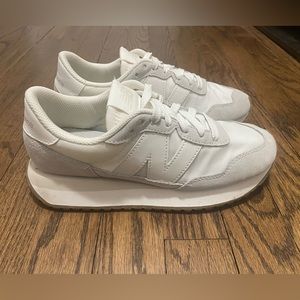 New Balance Sneaker